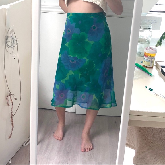 Floral vintage Midi skirt - Picture 2 of 3